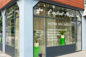 Lettres adhésives pour vitrine